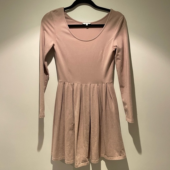 Aritzia Talula Long Sleeve Dress - Small - Picture 1 of 3